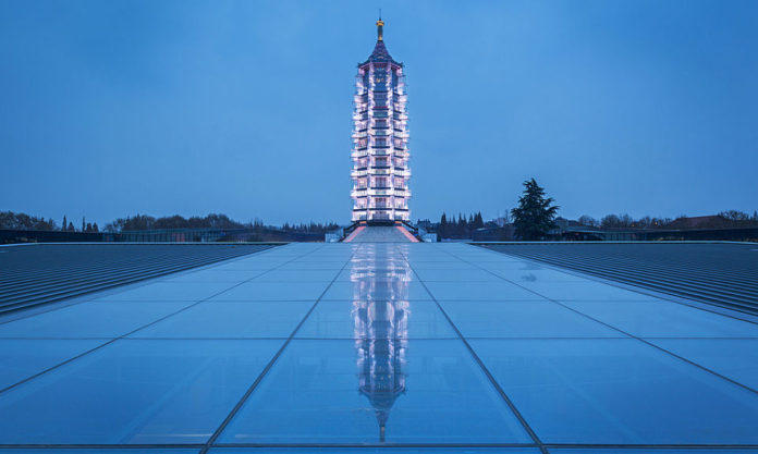 The Nanjinger - Nanjing Porcelain Tower One of the Wonders of the Middle Ages