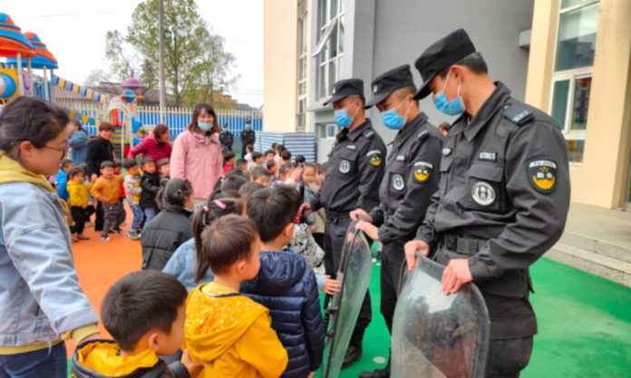The Nanjinger - Kindergarten Terrorism; Nanjing Preschool Trials Emergency Drill