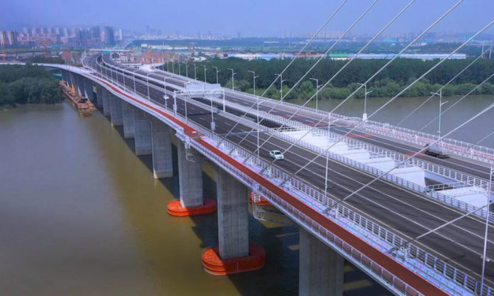 The Nanjinger - Ride Your Bike to Baguazhou! Pedestrian Lane Comes to New Bridge
