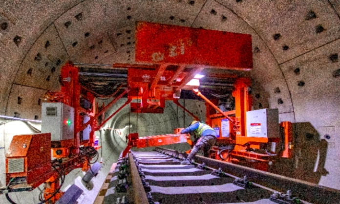 The Nanjinger - Track Laying Begins on Nanjing’s Fully Automated Metro Line