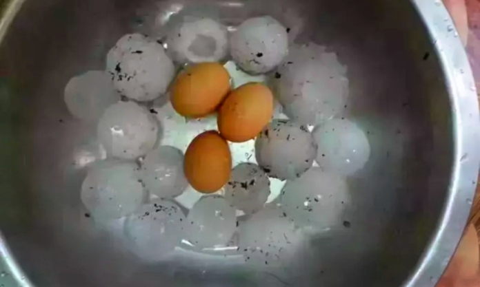 The Nanjinger - Freak Hail the Size of Eggs Halts Aircraft Bound for Nanjing