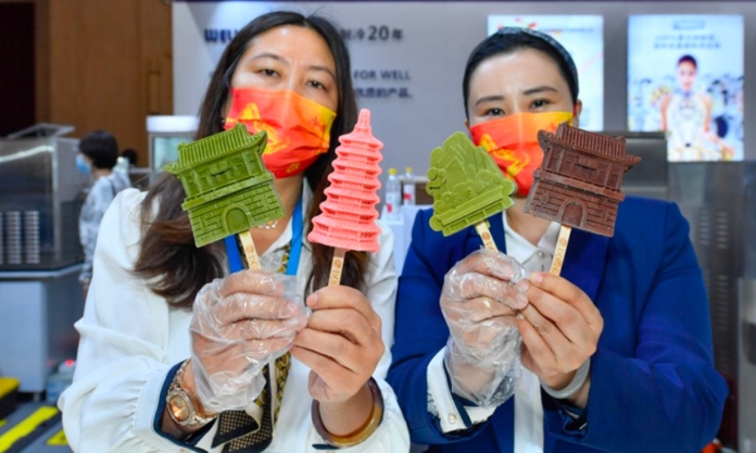 The Nanjinger - Moulded Ice Cream is New Big Thing but first Gimme Some Sunshine