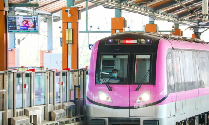 The Nanjinger - 7 Chinese cities open metro lines on the same day. Why?