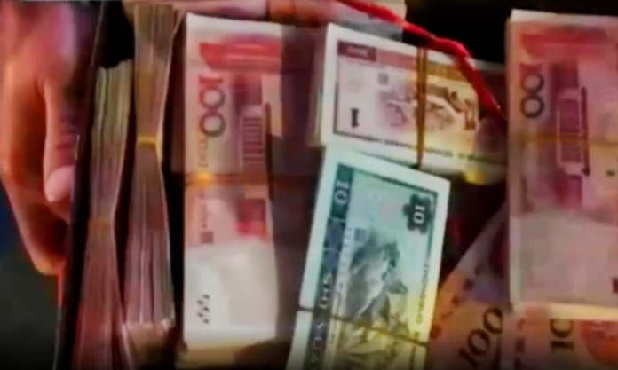 The Nanjinger - The Mystery of the Old Man with a Hundred Grand in a Sweetie Box