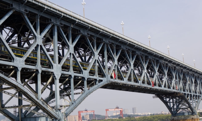 The Nanjinger - Taking the “Titanic”; Yangtze Cruise is Perfect Summer Outing