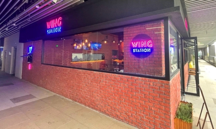 The Nanjinger - New Foreign Fave Dares Us with Nanjing’s Spiciest Wings