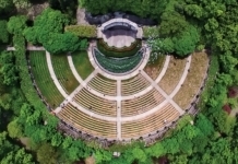The Nanjinger - Why does Nanjing's Music Stage Sound so Perfect?