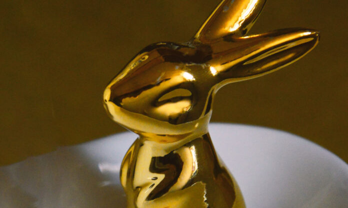 The Nanjinger - Gold Rabbit Rush! Shoppers Hustle for AU Despite World Price
