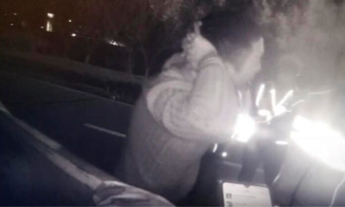 The Nanjinger - Driver, Likely Drunk, Beats Police During Breathalyser Test The Nanjinger - Driver, Likely Drunk, Beats Police During Breathalyser Test