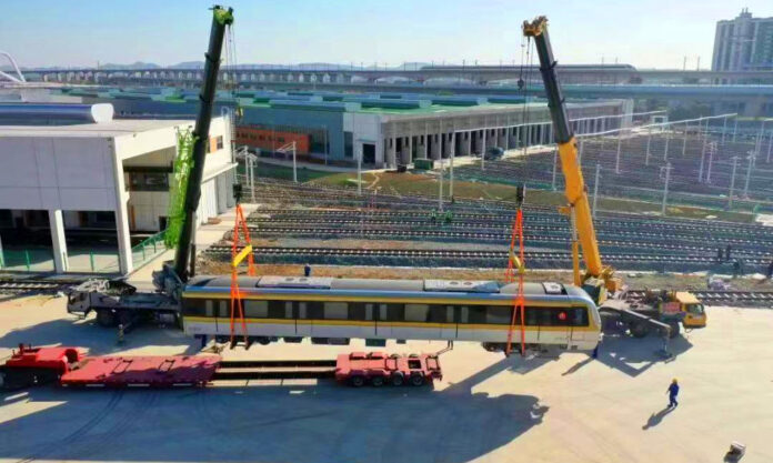 The Nanjinger - Here Come the 1st Trains for Line 5; other Lines “on Track”!
