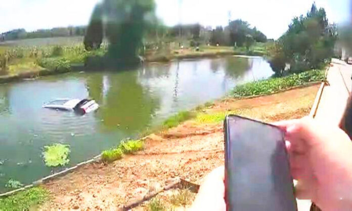 The Nanjinger - Man Drives BMW into River to Defraud Insurers (w:Stupid Mistake)