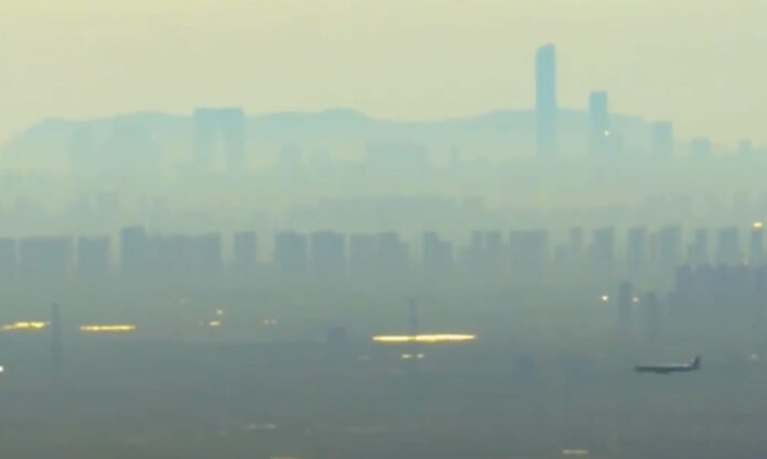 The Nanjinger - 90KM! Clear Day Affords View of Suzhou from Shanghai Pudong