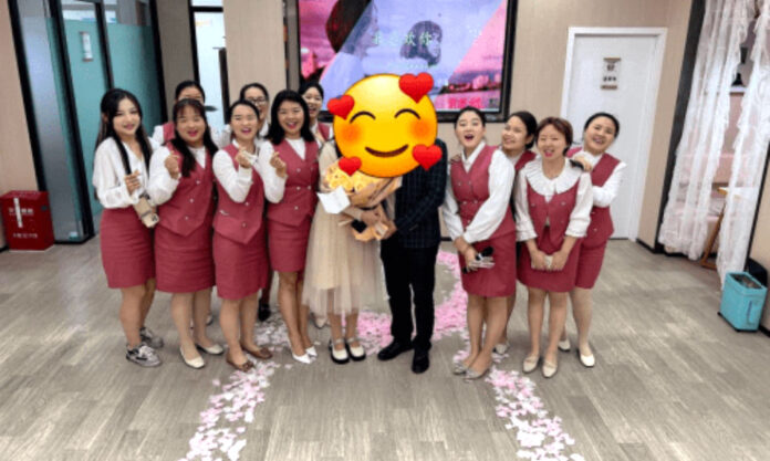 The Nanjinger - Nanjing Dating Agency is Big Hit Finding Marriage Partners in Fast Paced World