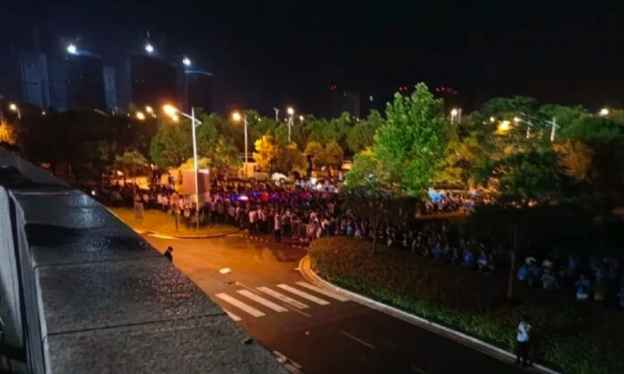 The Nanjinger - Nantong Sees Football Hooliganism Erupt in Match with Shandong Taishan