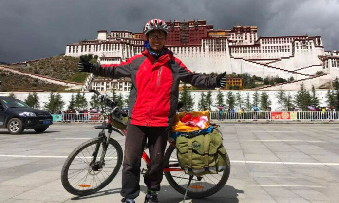 The Nanjinger - 3 Year Bike Ride Collects Stamps from Every Post Office in China