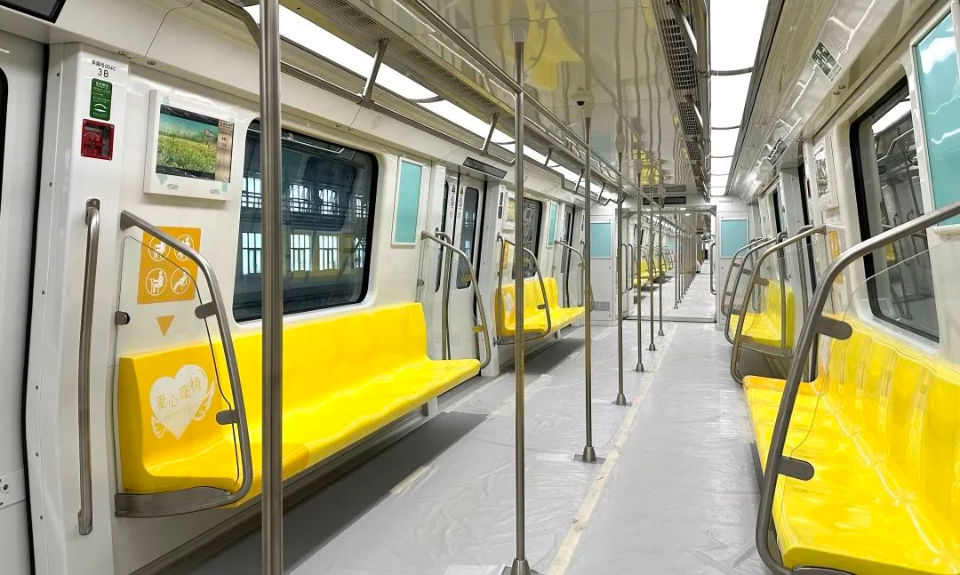 Nanjing Metro Line 5 Completes 1st Test of Actual Trains Running The