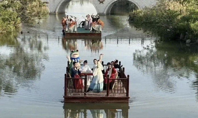 The Nanjinger - Water Weddings 1 of the Highlights of 2023 Qixi Festival in Nanjing