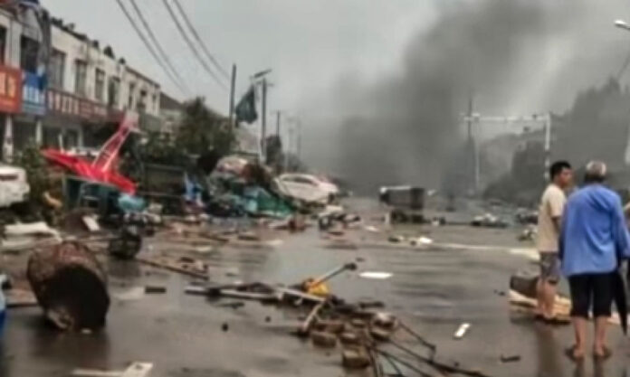 The Nanjinger - 5 More Dead as Tornados Continue to Rampage through Jiangsu The Nanjinger - 5 More Dead as Tornados Continue to Rampage through Jiangsu