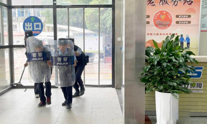 The Nanjinger - Anti Riot Emergency Response Tested in Zhenjiang Hospital