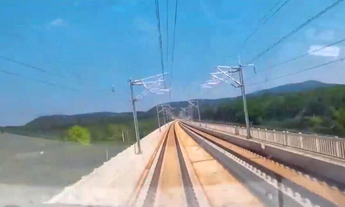 The Nanjinger - Nanjing to Shanghai in 6 Minutes; Watch for Yourself!