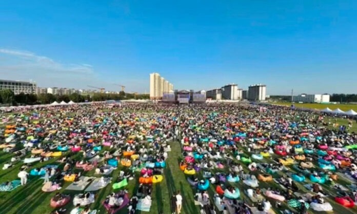 The Nanjinger - 35,000 Fans Turn out for 1st Hongze Lakeside Music Festival in Huai’an
