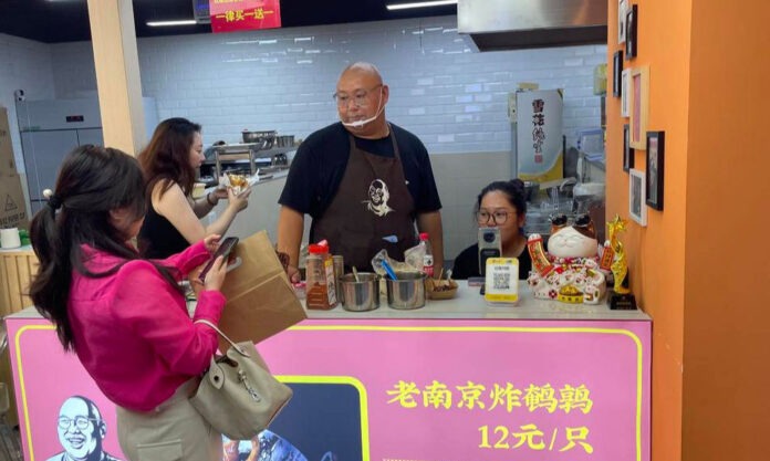 The Nanjinger - After Daughter’s Death, NJ’s “Fat Brother” Hero Gives Back; Food