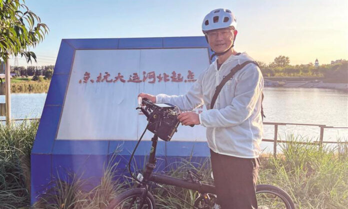 The Nanjinger - Wuxi Teacher Rides 20 Inch Folding Bike 1,300 KM in 8 Days