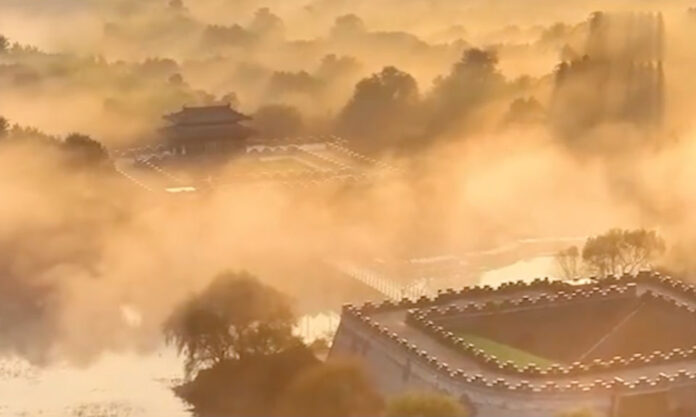 The Nanjinger - Morning Mists Over Yangzhou Provide for Unparalleled Spectacle