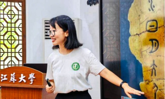 The Nanjinger - Jiangsu University Chinese Teacher’s Classes for Foreigners Win Gold Medal