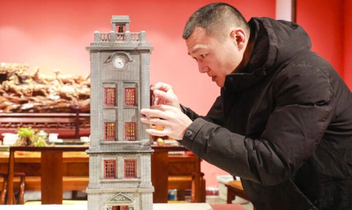 The Nanjinger - Modelling Enthusiast Carves 30,000 Bricks to Recreate Xuzhou Tower