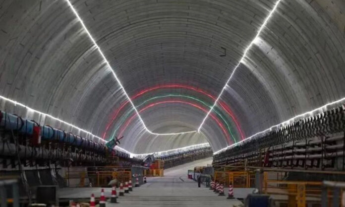 The Nanjinger - Shield Tunnel Now Through for Latest Yangtze River Crossing in Nanjing