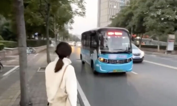 The Nanjinger - Wuxi Launches Dynamic Bus Service; Hail one in 3-5 Minutes!