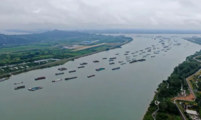 The Nanjinger - Zhenjiang Maritime Safety Addresses Accident Risk along Famous Waterways