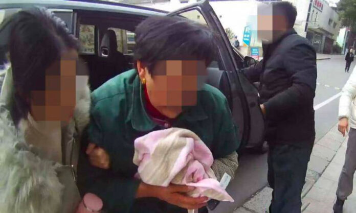 The Nanjinger - Zhenjiang Woman’s 3 Severed Fingers Reattached after Emergency Police Escort