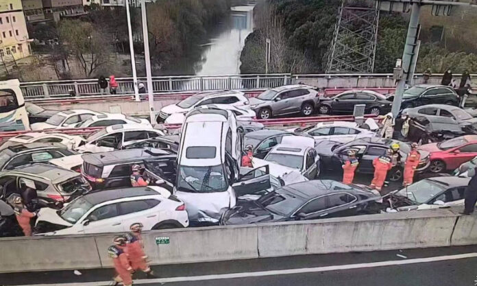 The Nanjinger - 100 Vehicle Pile up in Suzhou as Ice and Snow Conditions Hit Hard