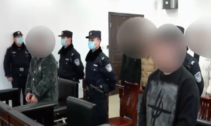 The Nanjinger - 9 in Court in Huai’an for Fraud in Name of “High Priced Auction of Collectibles”