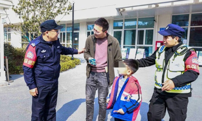 The Nanjinger - Anti Abduction Safety Drills Carried out in Wuxi Kindergarten