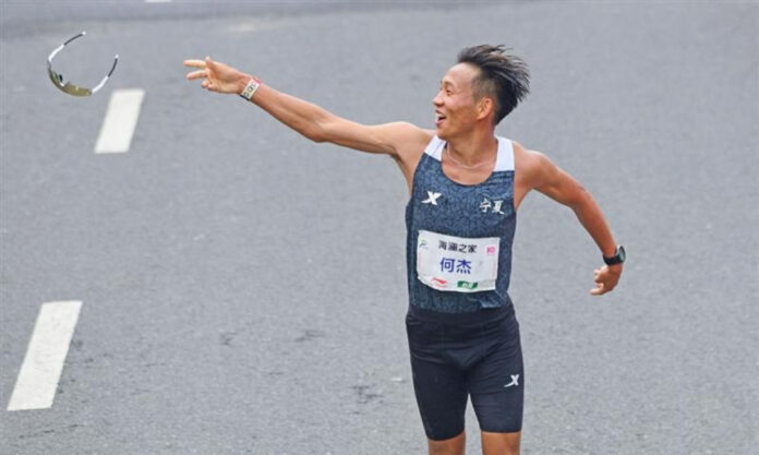 The Nanjinger - China Marathon Record Broken in Wuxi! 2 Hours 6 Minutes 57 Seconds