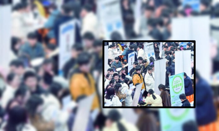 The Nanjinger - Job Fair at Nanjing Tech Attracts Employment Seekers in their Thousands