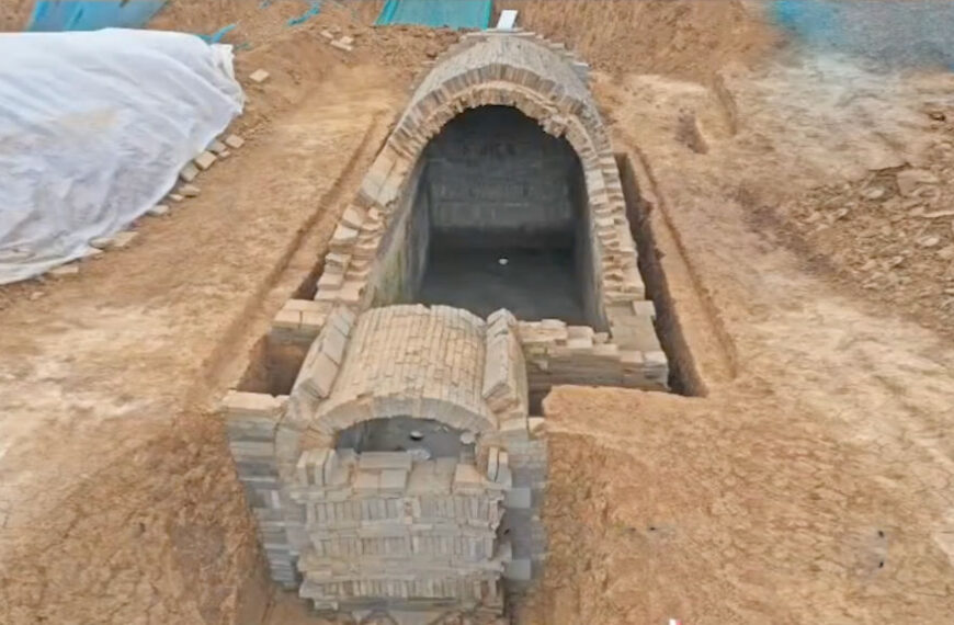 The Nanjinger - 1,800 Year Old Tombs Unearthed in Zhenjiang; Uncle of Southern Song Founder too