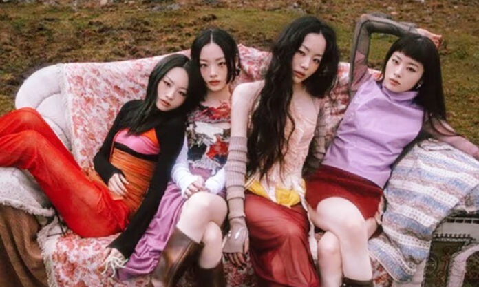The Nanjinger - Berklee Schooled 24 Year Old Nanjing Quadruplet Girl Band Hits Headlines