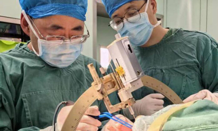 The Nanjinger - Huai’an Man Wakes from 8 Month Coma with Pacemaker in His Head