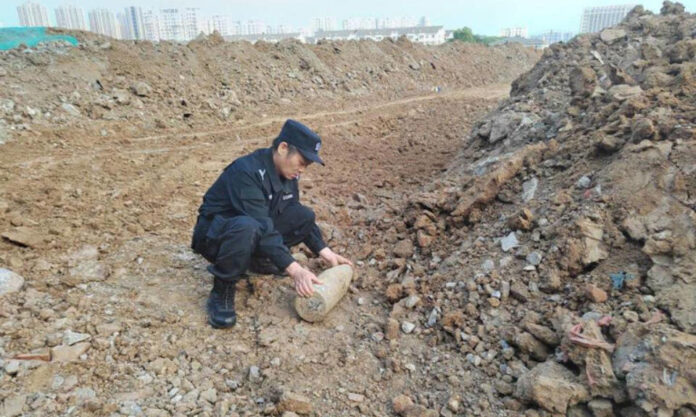 The Nanjinger - 152mm Howitzer Shell Discovered on Construction Site in Zhenjiang