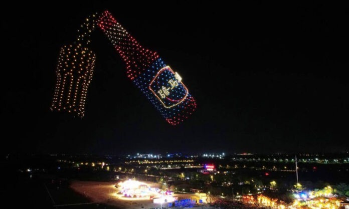 The Nanjinger - Biggest Beer Bottle Ever? Drones Employed to Launch Suqian’s Own Brew!