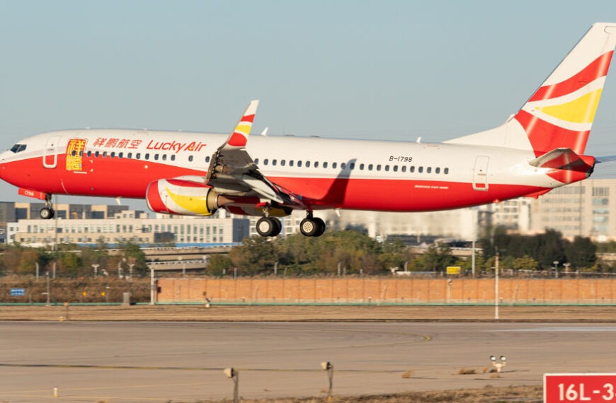 The Nanjinger - Wuxi bound Flight makes Emergency Landing for Passenger Medical Treatment