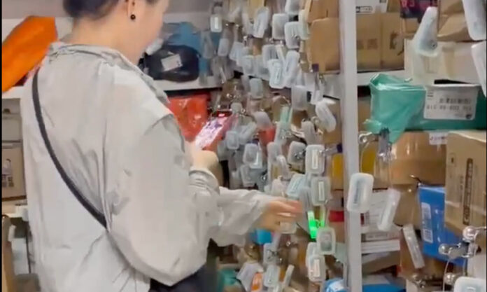 The Nanjinger - Fed up Looking for Packages on Shelves? LED Tags are Solution in Xuzhou