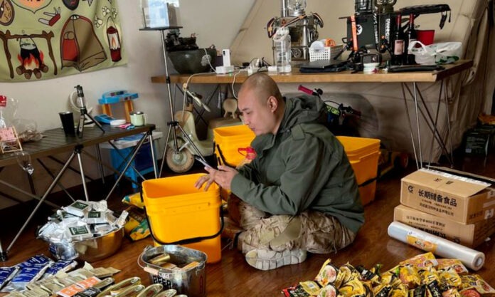 The Nanjinger - Xuzhou Man Passionate about Emergencies Spends 3 Years Building Bunker