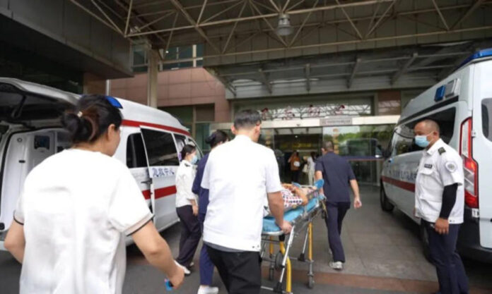 The Nanjinger - Man with Heatstroke in Changzhou ICU has a Temperature of 41 Degrees