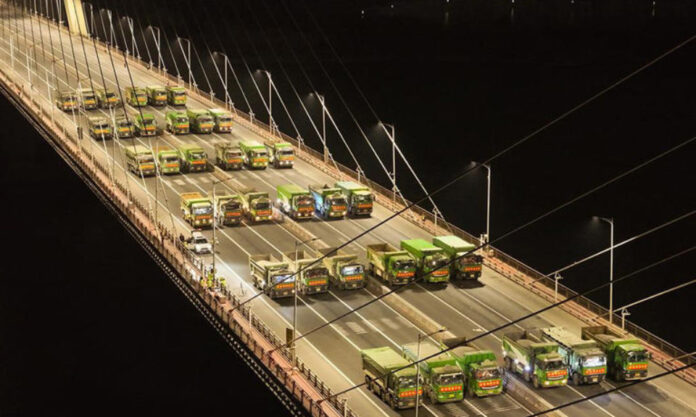 The Nanjinger - Back to the Doctor! Bridge in Nanjing Receives Check up 23 Years after Opening