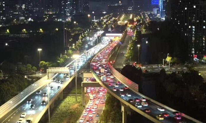 The Nanjinger - Non Local Vehicles to be Banned from Nanjing’s Cross River Tunnels during Rush Hour